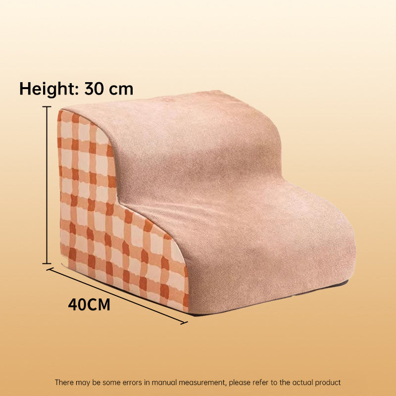 Orthopedic Curved Dog Ramp - High-Density Foam Pet Stairs for Small & Senior Pets - IVDD Safe in soft beige fabric with checkered side, measuring 30 cm height and 40 cm length.