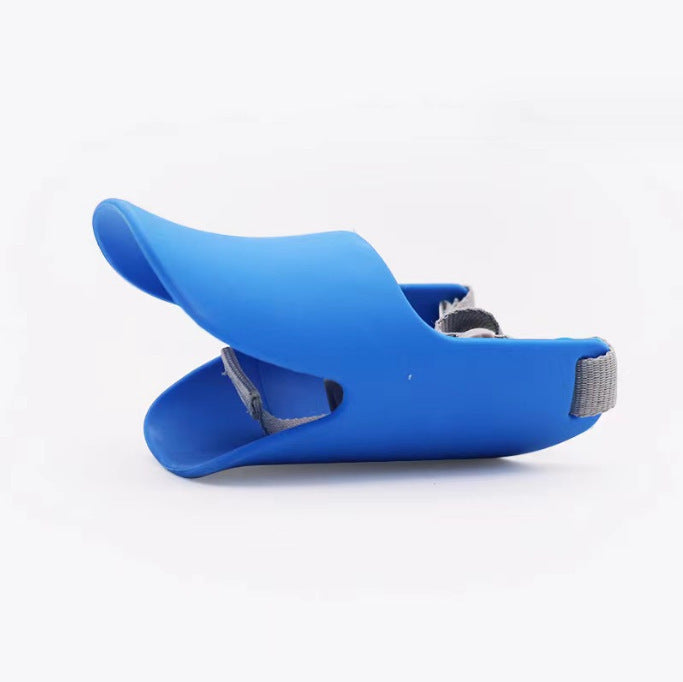 Soft Silicone Duckbill Muzzle - Humane Anti-Bark & Anti-Bite Training Mask in blue, designed with adjustable straps for comfortable and effective dog behavior control.
